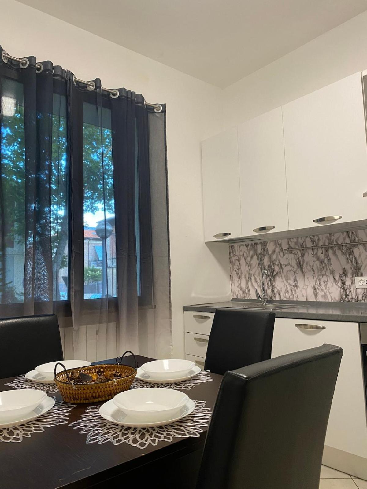 Ampio Appartamento In Posizione Strategica Rimini Extérieur photo
